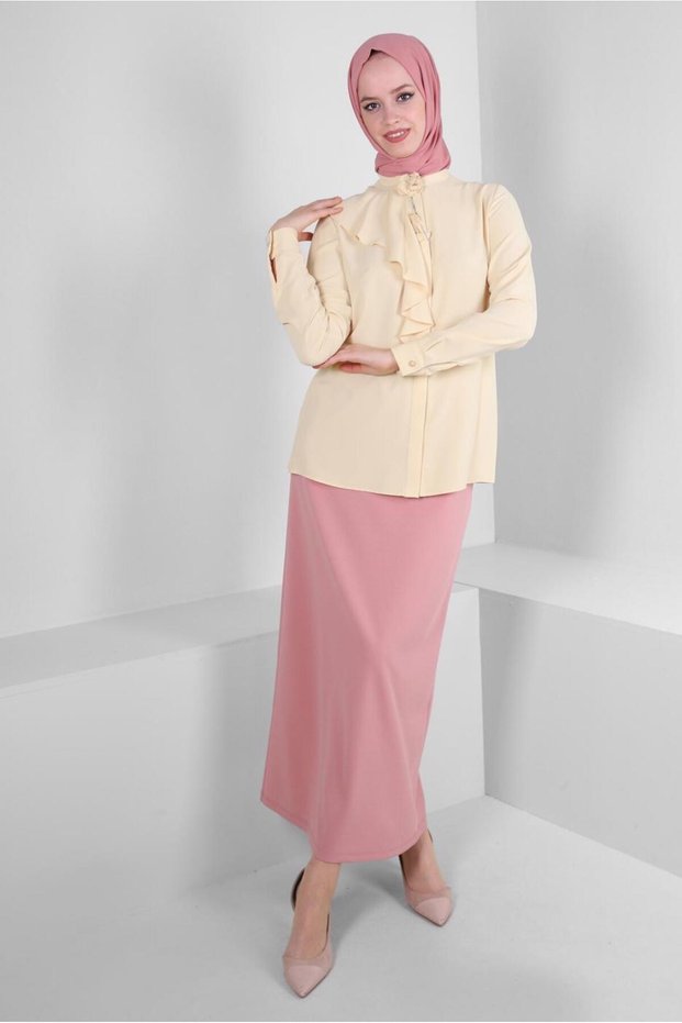BLUZ WITH FLOWER DETAIL WITH FLOWER ACCESSORY 42794