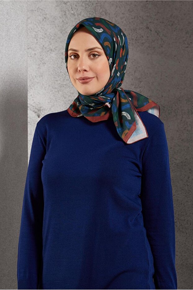وشاح ألفينا منقوش 8504