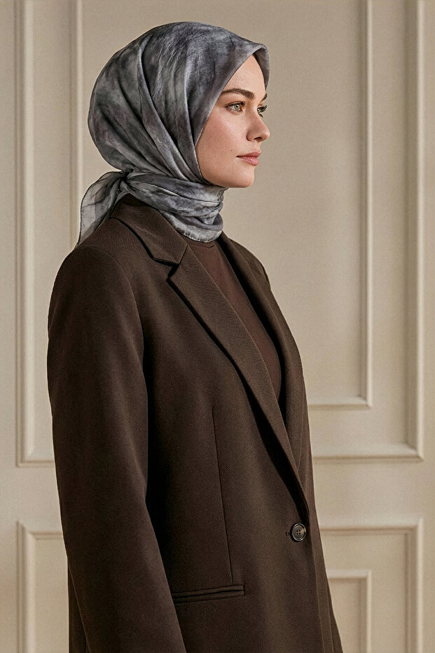 وشاح كراش بنمط السحابة البنية - 1