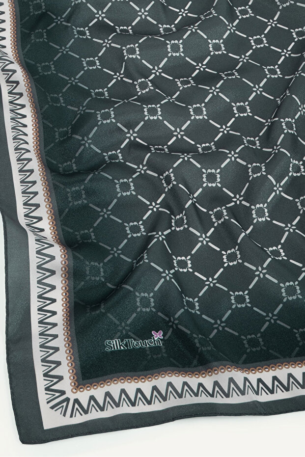 وشاح كريستالي بنمط ربطة عنق من الألماس الرمادي - 3