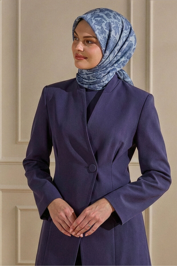 Indigo Lily Pattern Natural Scarf