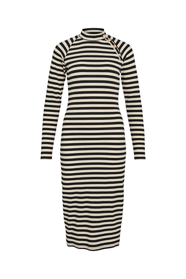 Maxikleid s vysokým límcem - 2