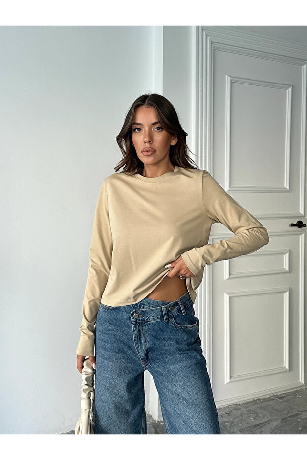 بلوزة أساسية سادة بأكمام طويلة - بيج - 1