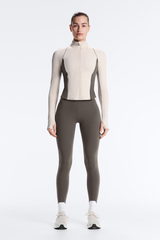 سترة تقنية عاكسة خفيفة ودافئة - 2