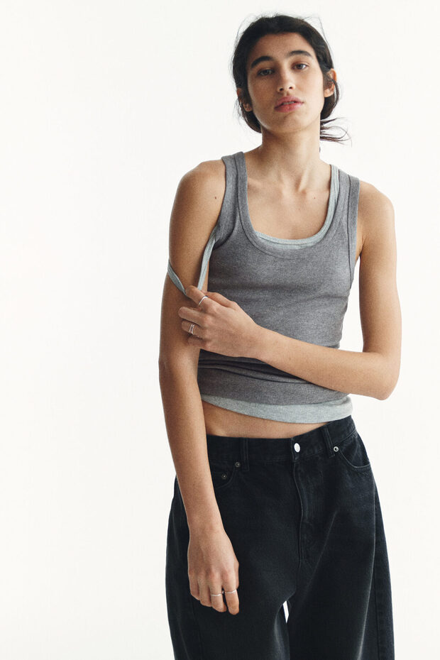 Ribanalı Kolsuz Üst - 2