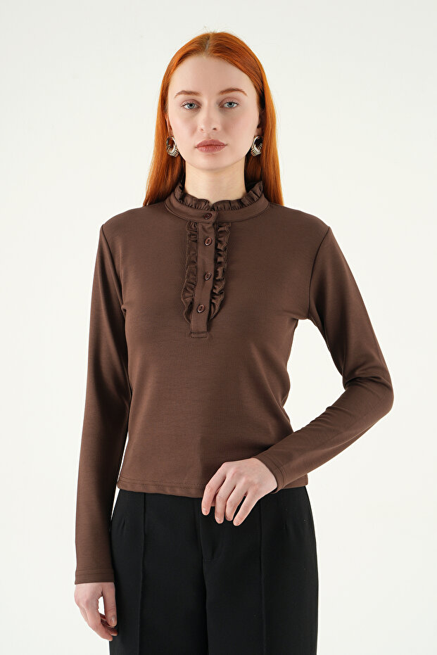 8311A بلوزة بأزرار أمامية باللون البني - 7