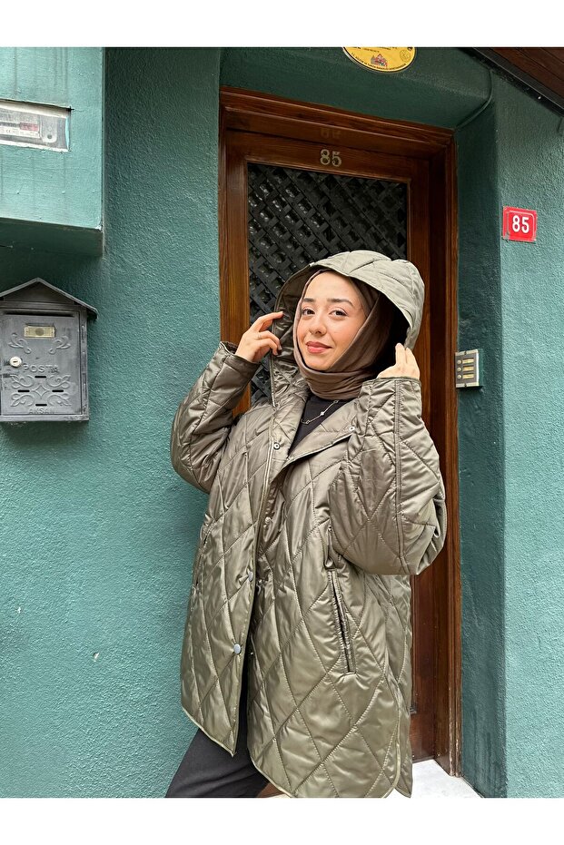 Oversize Kapüşonlu Kadın Kapitone Mont - 1