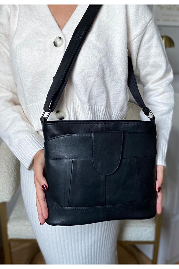 Genuine Leather Women's Shoulder and Crossbody Bag, Black