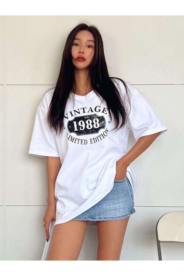 Vintage 1988 T-Shirt - White Printed Oversize Crew Neck Printed Short Sleeve