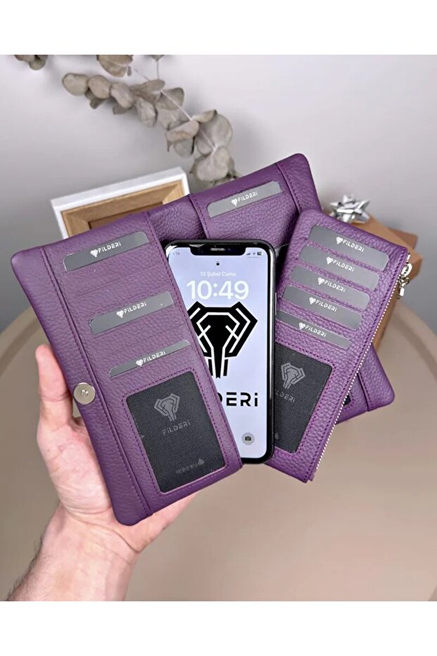 Genuine Leather Wallet with Phone Compartment and Zippered Card Holder 2134