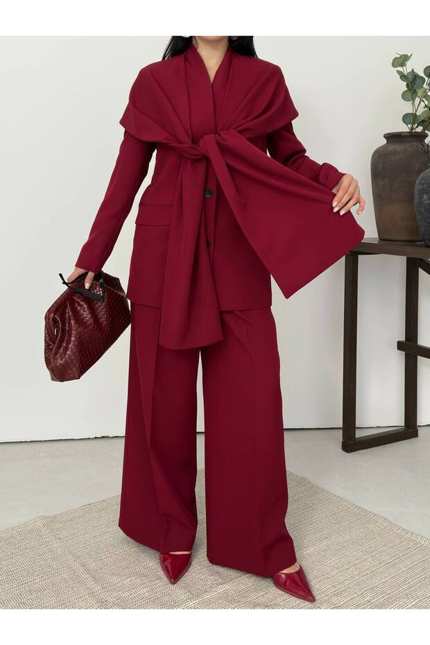Women's Cape Detailed Suit Set in Burgundy