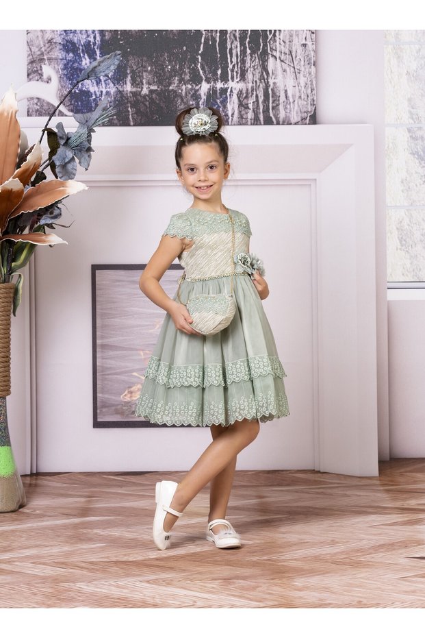Girl's Lace Detailed Dress