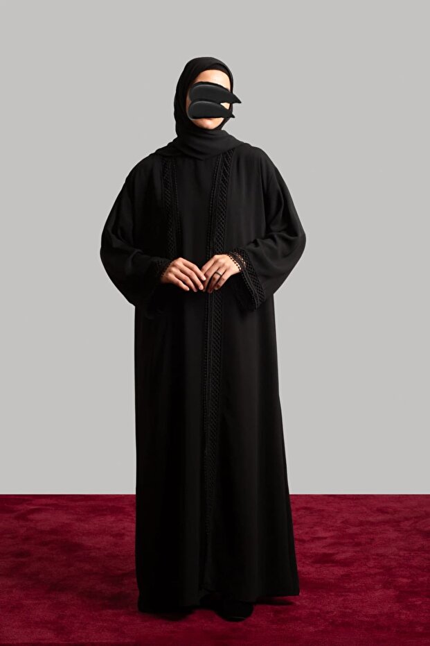 طقم عباية بتفاصيل غيبور - أسود