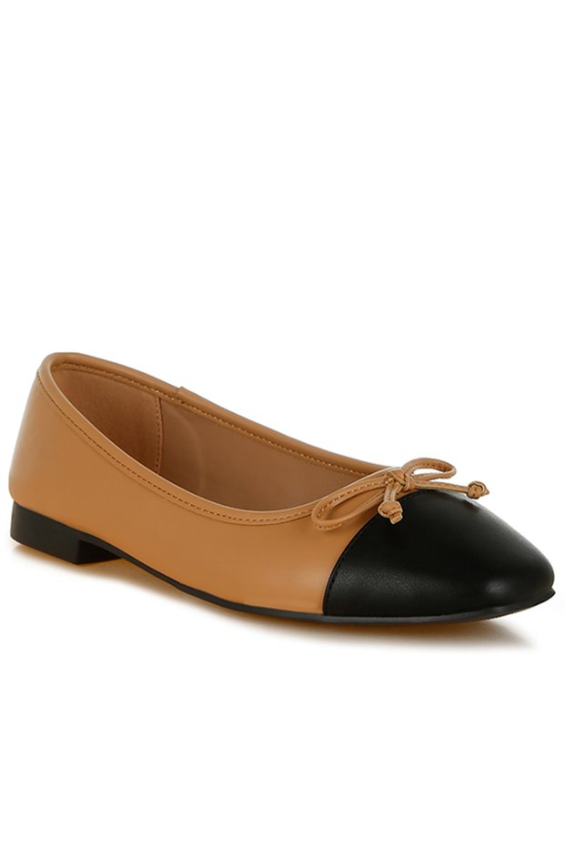 Women's Faux Leather Bow Detail Ballerinas in Camel