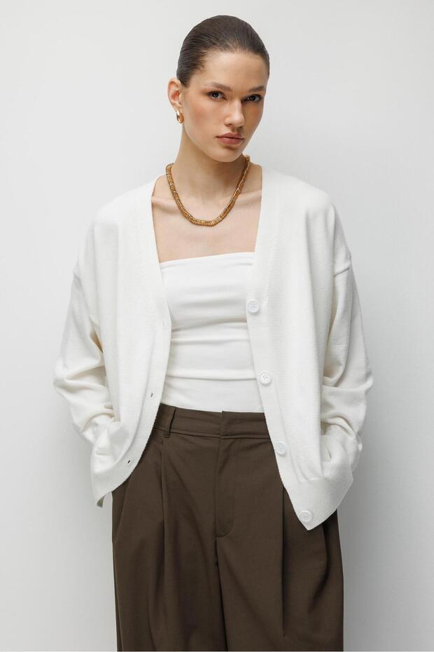 7023 Kadın Düğmeli Basic Premium Hırka Naturel - 4