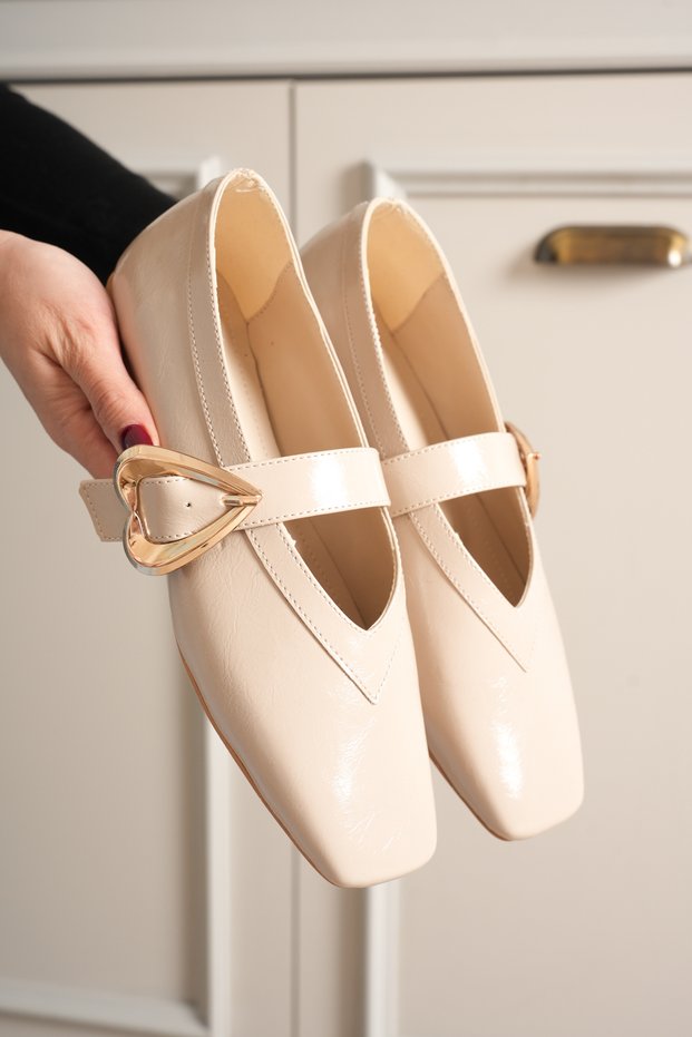 Beige Women's Ballerinas Patent Leather Heart Buckle Orthopedic Comfortable
