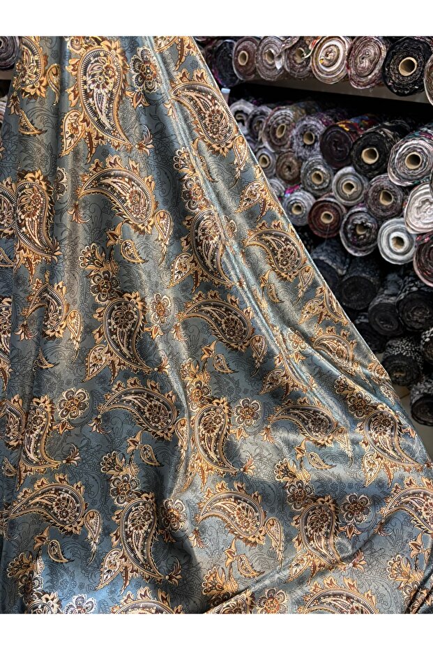 Patterned Velvet Fabric with Metallic Threads