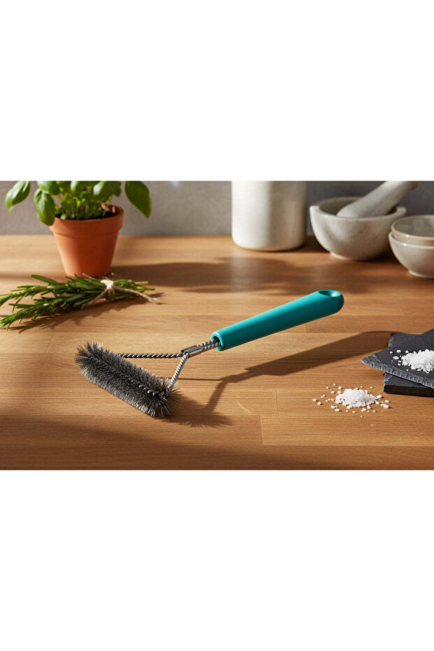 Triangular Grill Cleaning Brush - 3