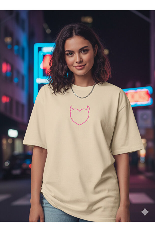 Women's Devil Horned Heart Printed Oversize T-Shirt Loose Fit
