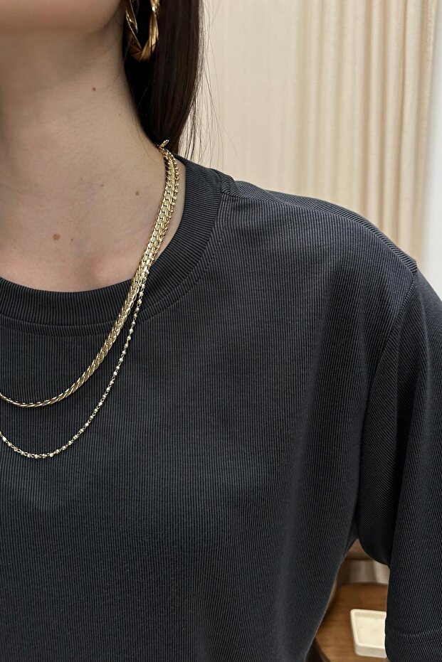 تي شيرت أساسي كبير الحجم بلون أنثراسايت - 2