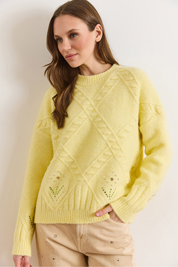 Women's Yellow Stone Detailed Textured Thick Knit Sweater Kzk-19001165