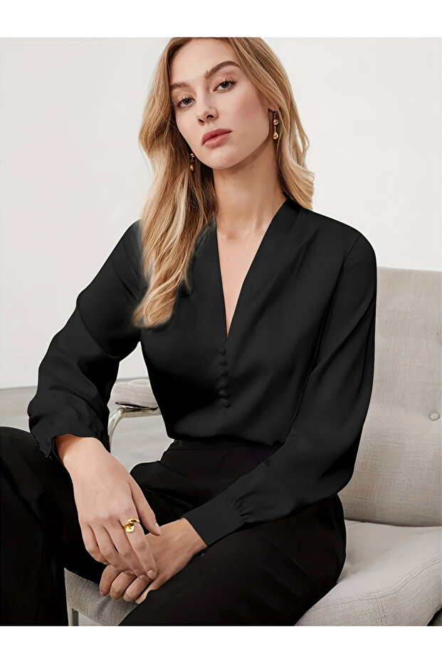 بلوزة سوداء سادة بأكمام طويلة - 3