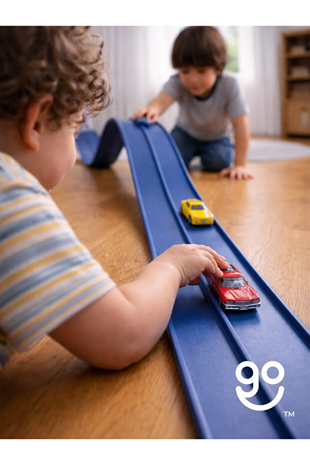 Go Toys Go Track Mavi Renk Esnek Yarış-Aksiyon Pisti 4.5 Mt - Flex track