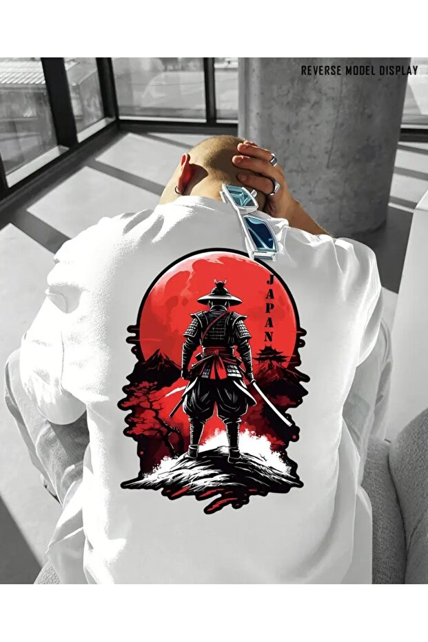 T-Shirt with Samurai Print, Japanese Style, Cotton Fabric, Comfortable Fit, Street Style, Unisex.