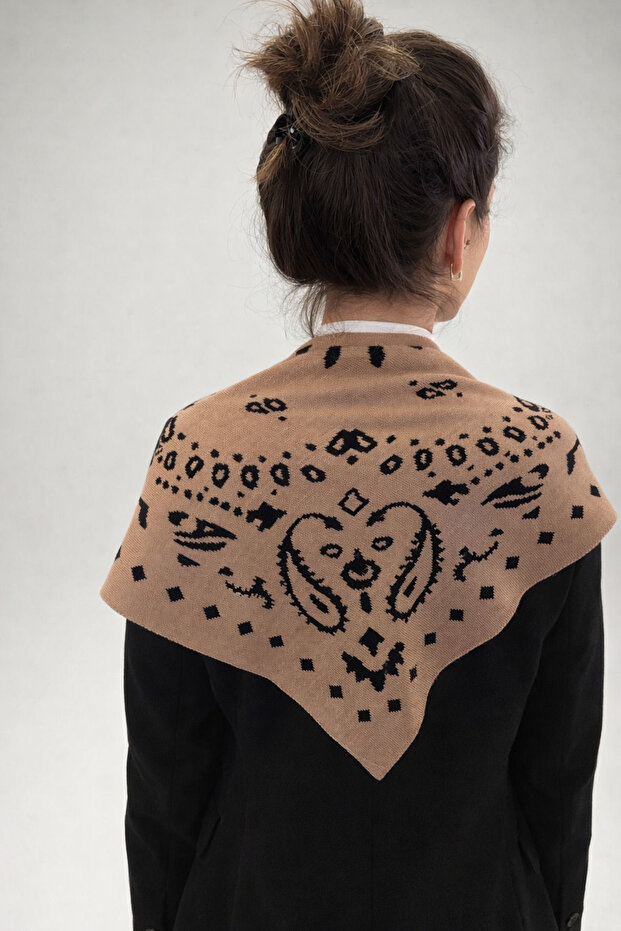 وشاح مثلث منسوج منقوش ذو وجهين - 3