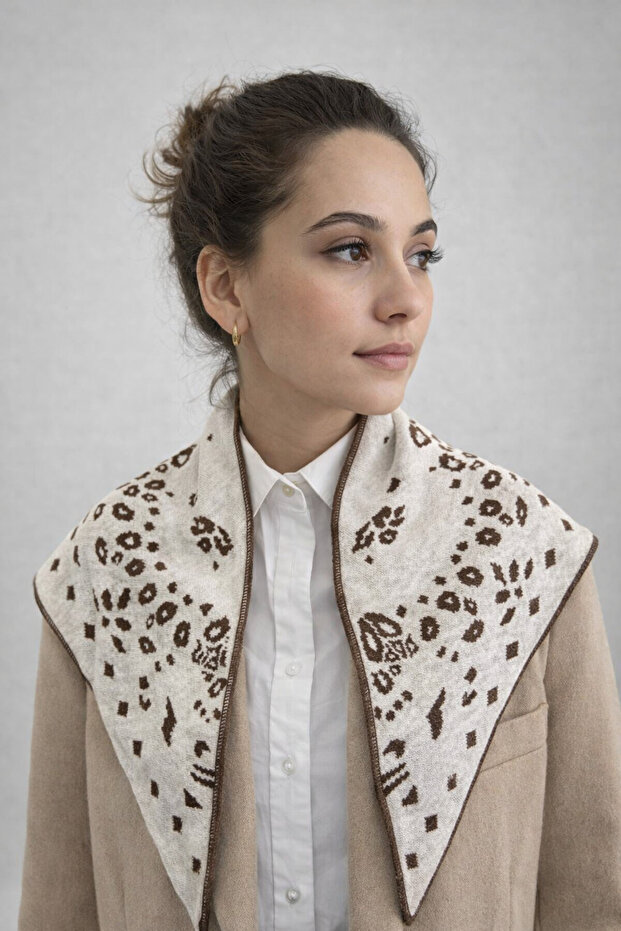 Patterned Double-Sided Knitwear Triangle Scarf - 6