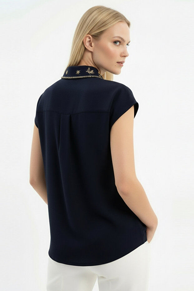 Gömlek Yaka İşlemeli Kolsuz Regular Örme Tişört - 5