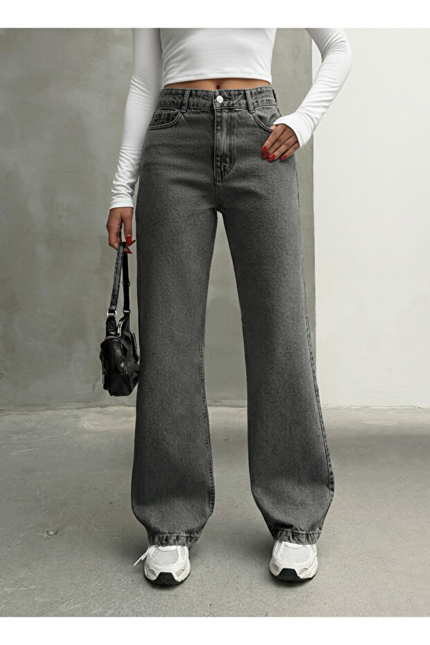 Belt with Embroidered Biblioneckle Clasp on the Back, Embroidered Wide-Let Boyfriend Pants