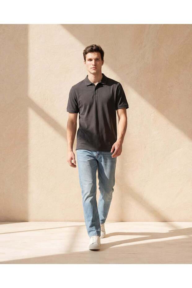 قميص بولو رجالي أساسي باللون الأخضر - 2