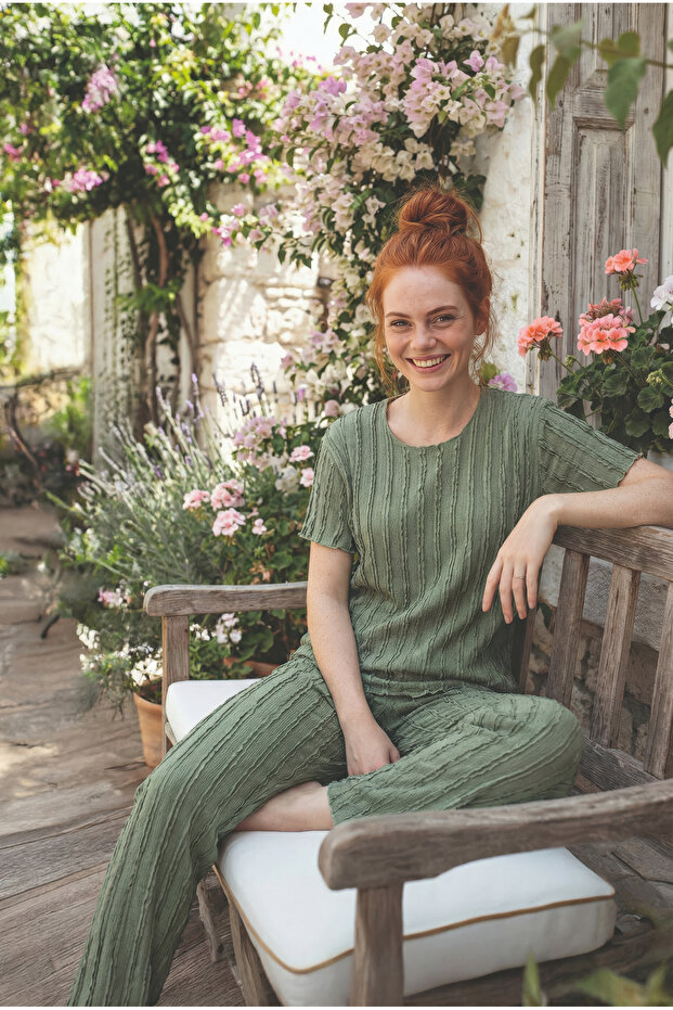 Ruffle Detailed Knitted Short Sleeve Pajama Set
