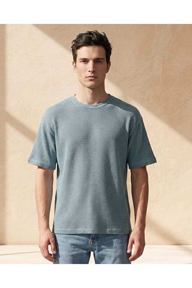 Men Blue Jacquard T-Shirt