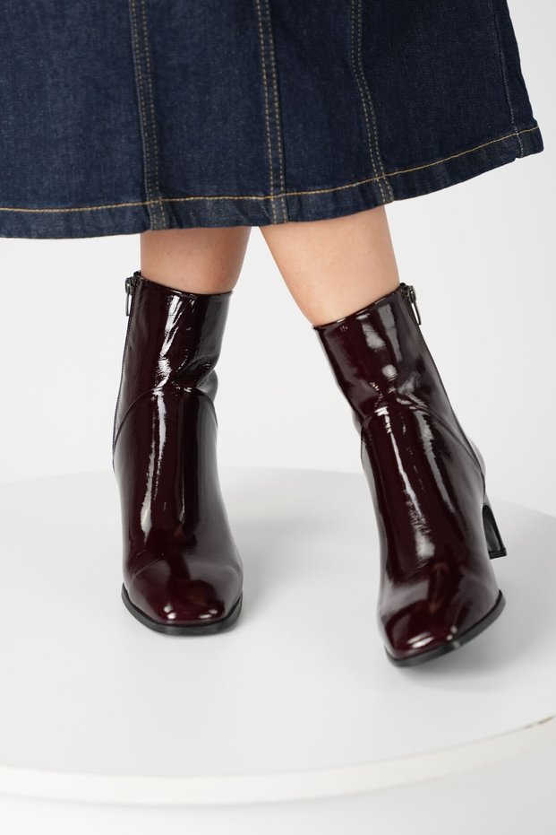 Danila Burgundy Patent Leather Warm Lining Genuine Leather Women's Boots – Thick Heel 5.5 cm – Tpu Sole