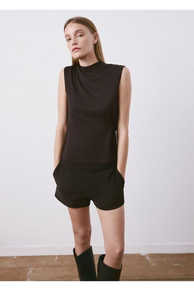 Yanları büzgülü örme bluz - 7