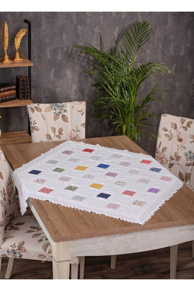 Patchwork Beyaz Sehpa Örtüsü - 1