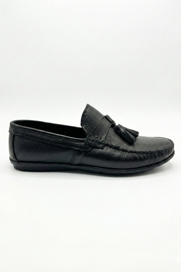Men's Black Tasseled Leather Loafer Moccasin – Laceless Slip-On Classic Casual Shoes