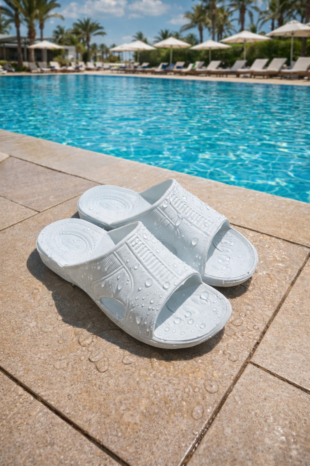 Open Front Flexible Soft Non-Slip Balcony Bathroom Garden Toilet Slippers Paid Military Service