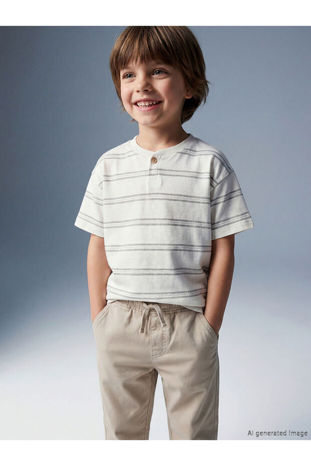 Nevavm Wide Pattern Striped Boy's T-Shirt with Difference