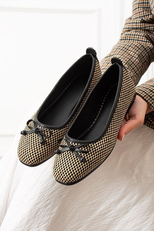 Fiora Checkered Black Bowknot Wooden Bead Detailed Ballerinas