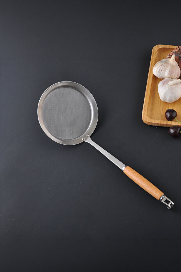 Stainless Steel Oil Strainer Colander with Wooden Handle Kitchen Strainer