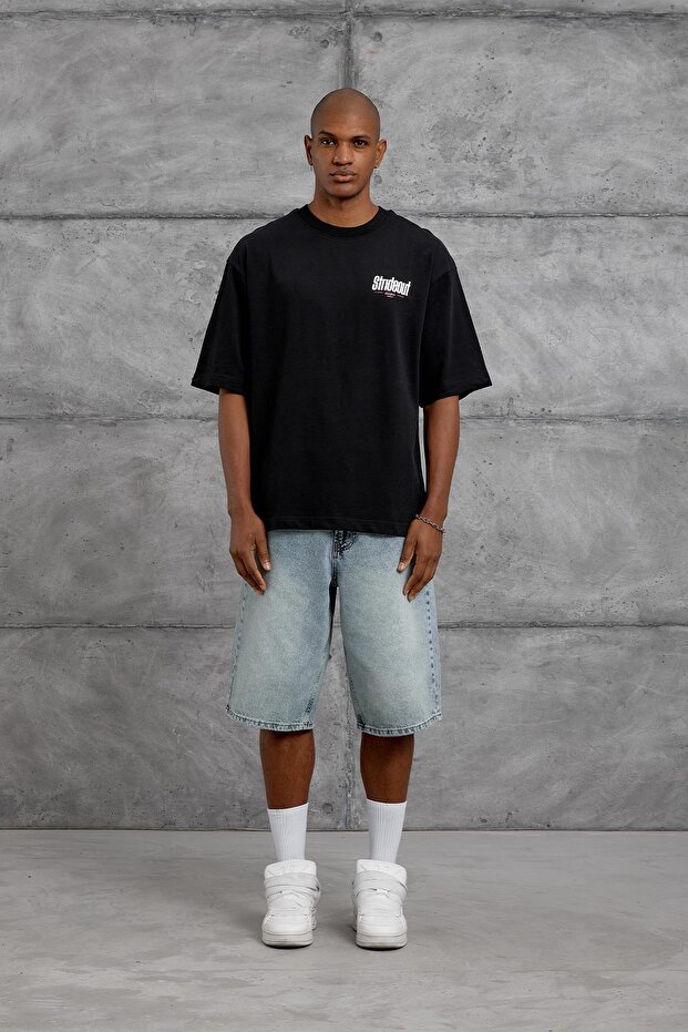 تيشيرت أسود كبير الحجم مطبوع عليه STRIDEOUT - 2