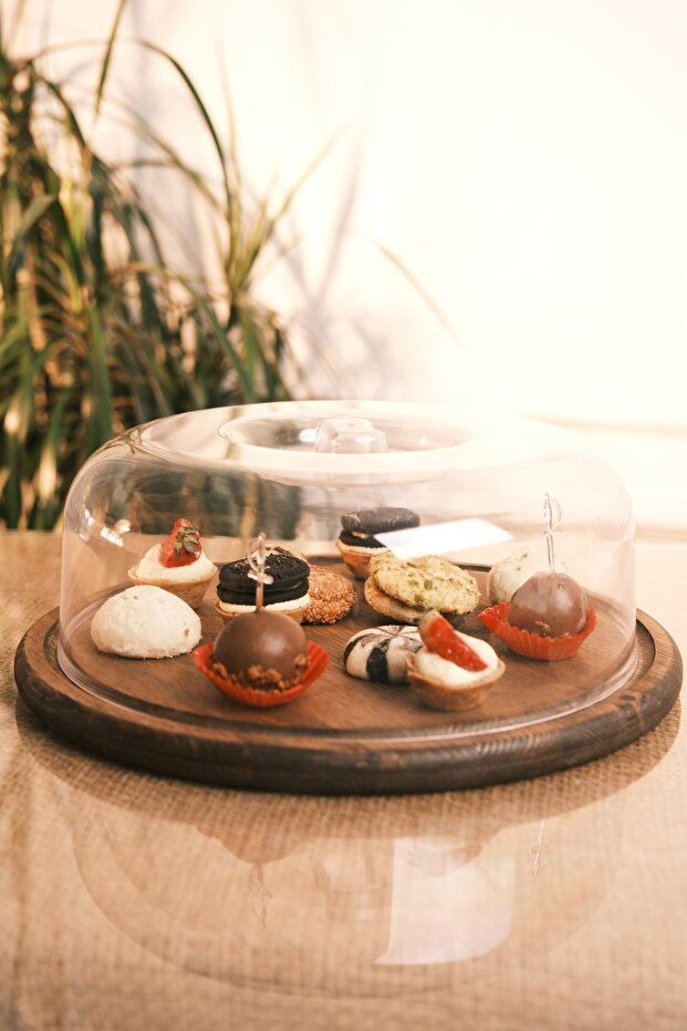 Large Size Round Wooden Stand Cake Pan and Presentation Stand Natural Wood 31 cm