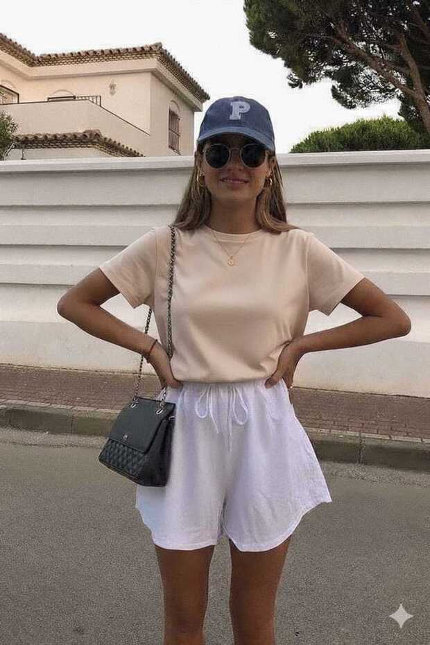تي شيرت بلون بيج سادة للجنسين