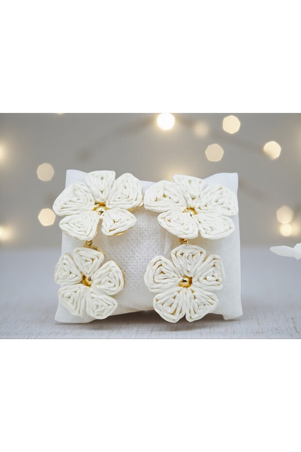 White Knitted Flower Gold Detailed Dangle Raffia Flower Model Steel Earrings
