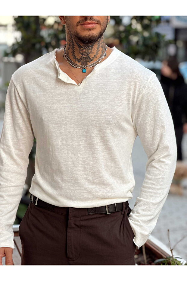 تي شيرت فلامي بزر واحد عادي باللون الأبيض - 3