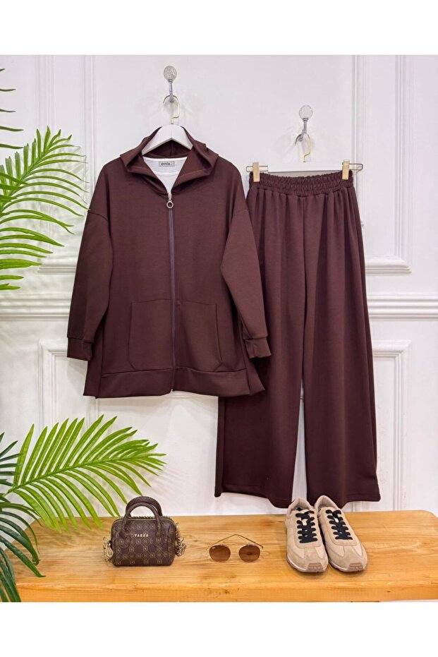 فريق ليكسا باللون البني - 1