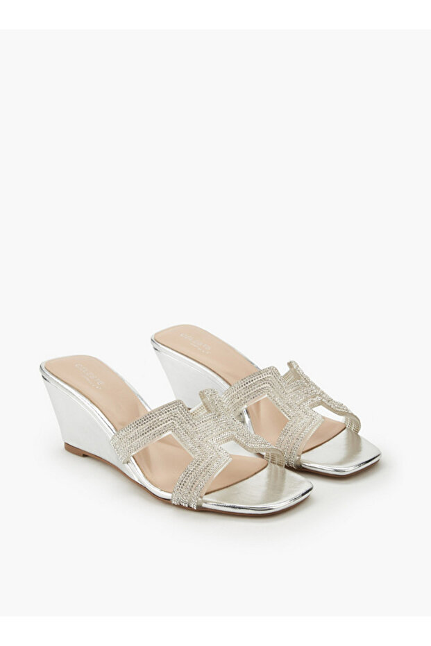 Women Embellished Wedge Heel Sandals Ramadan Collection
